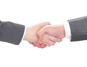 2 men shaking hands